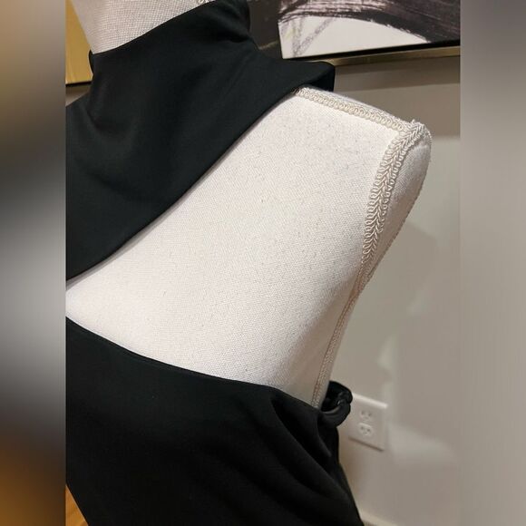 Lauren Ralph Lauren black one shoulder mock turtleneck dress, size 14 - Picture 4 of 11
